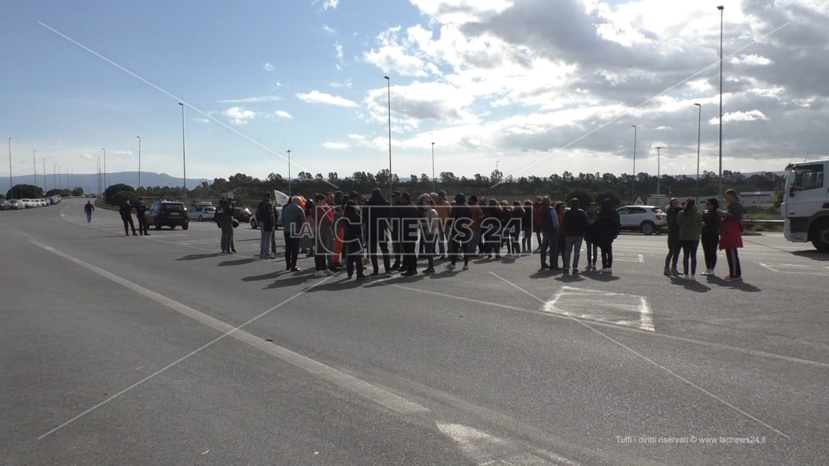 Green pass al Porto di Gioia Tauro, protesta poco partecipata. «Non c’è stata solidarietà tra lavoratori»
