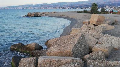 Erosione a Montebello Jonico, Crea: «Urgono interventi concreti di difesa costiera»