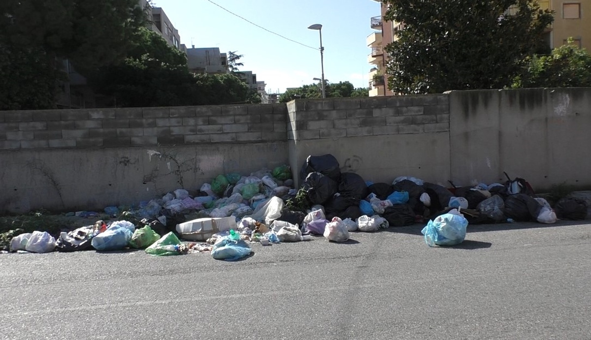 Sbarre e rione Marconi, tra rifiuti e allagamenti: il Comitato di quartiere chiede aiuto alle istituzioni
