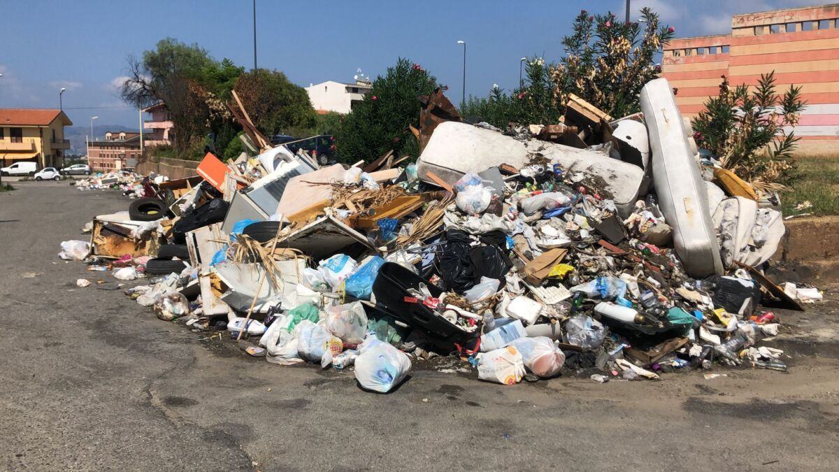 Bando rifiuti a Reggio Calabria, il servizio sarà prorogato fino alla risoluzione della controversia