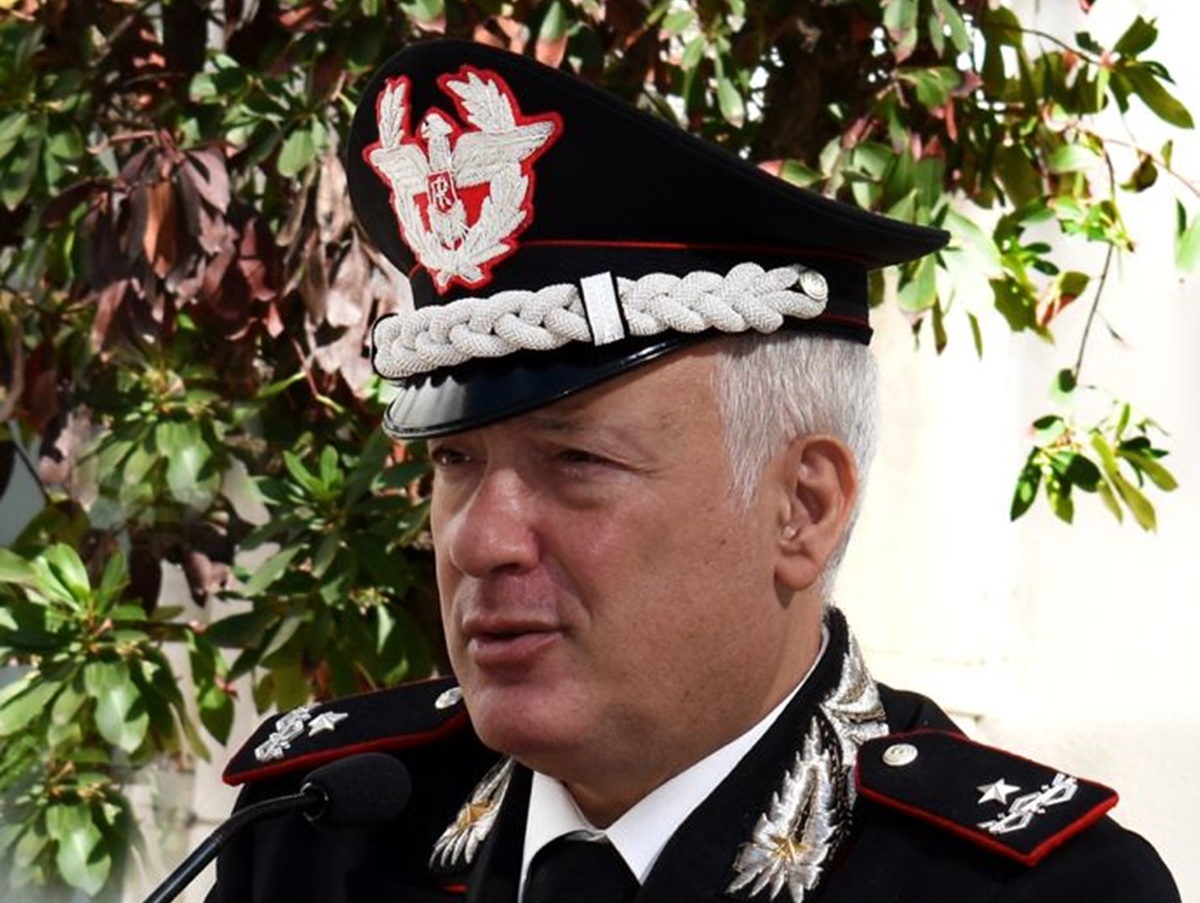 Il generale Salsano in visita ai carabinieri del gruppo di Locri