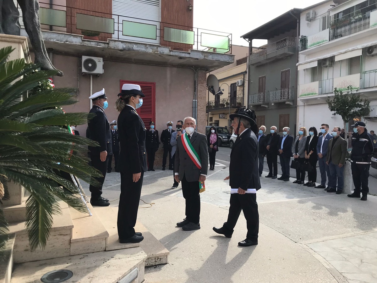 Festa delle Forze armate, prima uscita ufficiale per il sindaco di Melito Porto Salvo