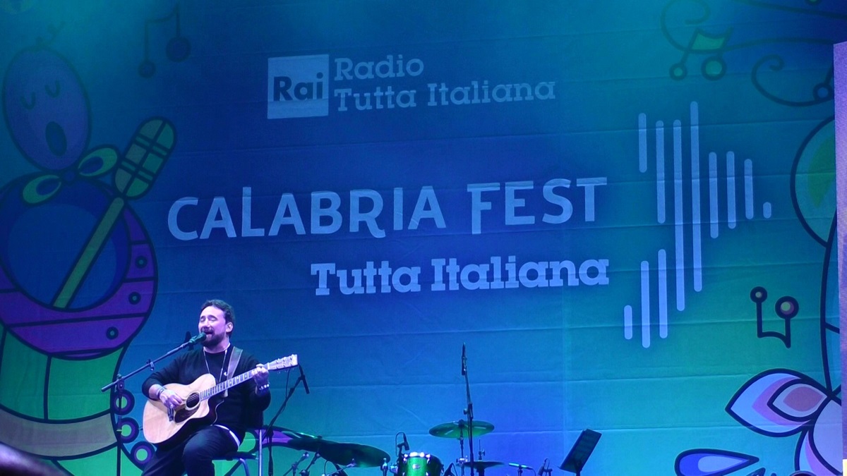 Reggio, emozioni e ricordi al Calabria Fest con Federico Zampaglione: «Questa terra mi è rimasta nel cuore»