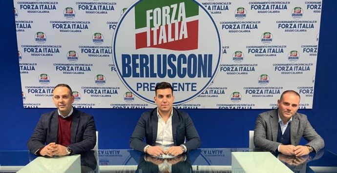 Reggio, Forza Italia: «I dehors in via Marina? Un’idea fallimentare»