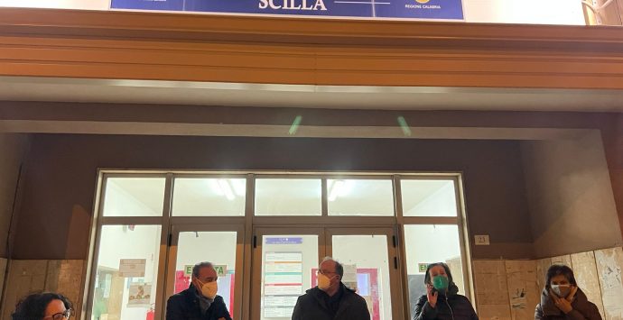 Punto di primo intervento chiuso di notte a Scilla: cittadini e istituzioni pronti a una grande manifestazione