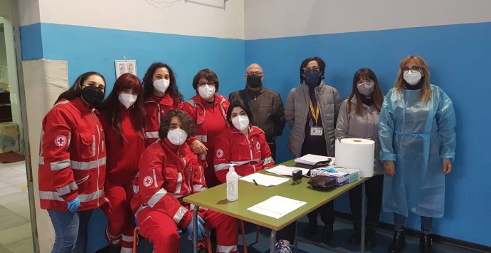 Coronavirus a Reggio, screening per gli studenti dell’I.c. Telesio grazie alla Croce rossa