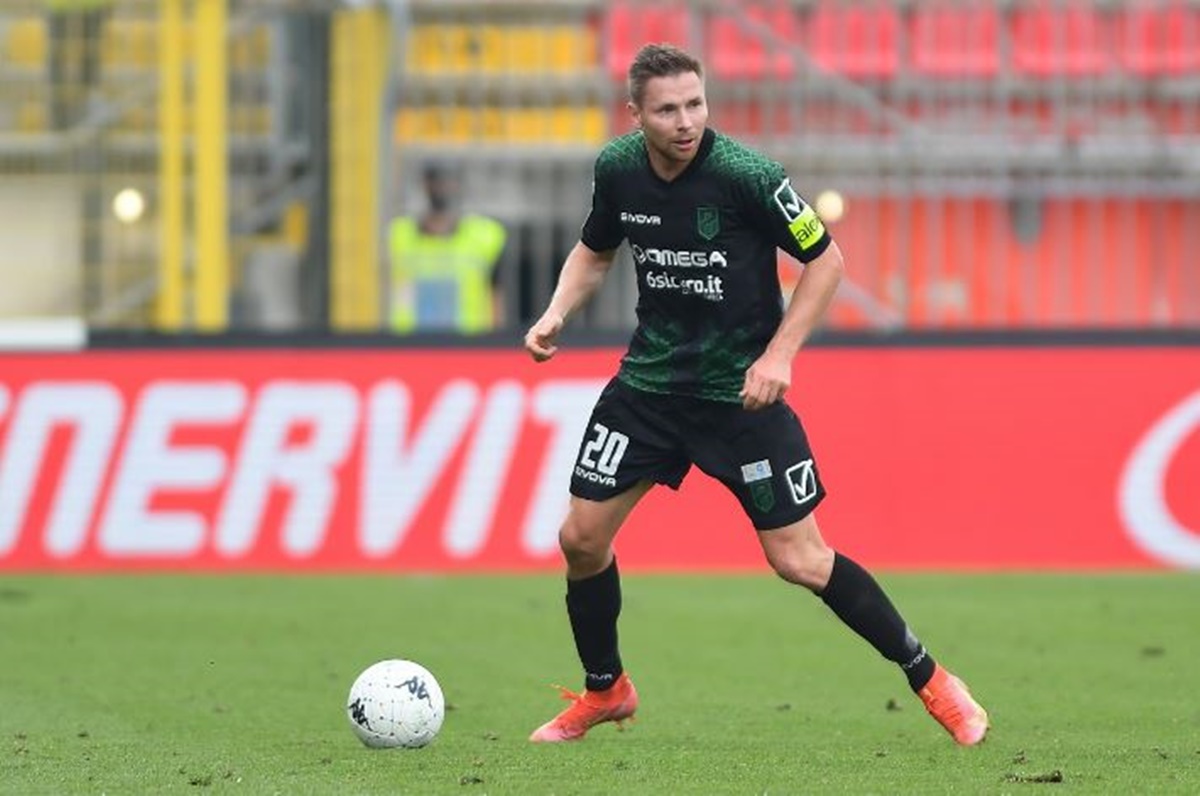 Il centrocampista Tomasz Kupisz ceduto alla Reggina. Laribi definitivo a Trieste
