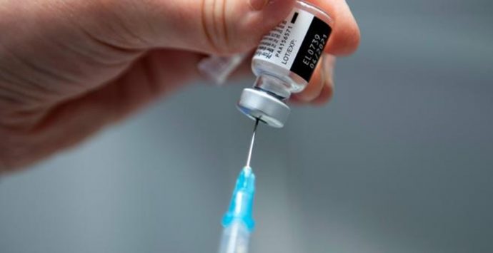 Vaccino contro tutte le varianti Covid: buoni risultati dai primi test dell’Iss