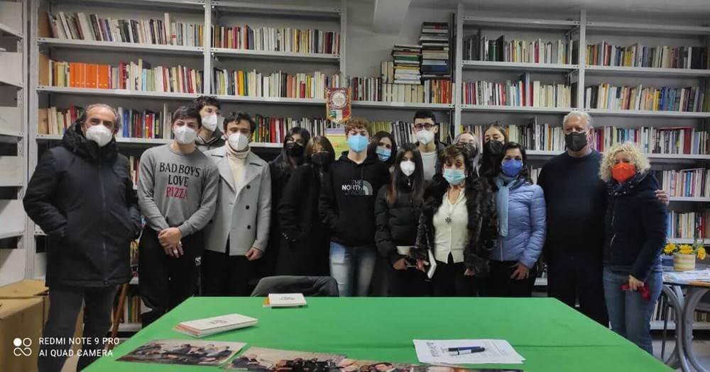 Reggio, gli studenti del “Da Vinci” in visita al circolo “Rhegium Julii”