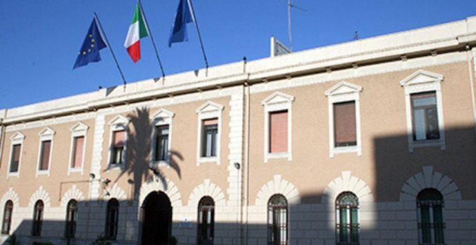 Reggio, pestaggio in carcere: revocati i domiciliari ai 3 agenti indagati