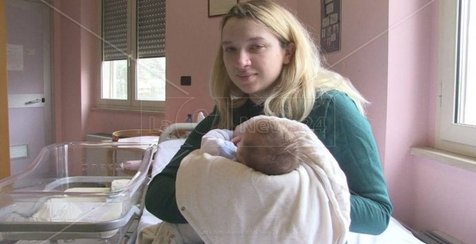 Guerra in Ucraina, «Accoglienza meravigliosa». Parla la donna che ha partorito in Calabria dopo 3 giorni in fuga