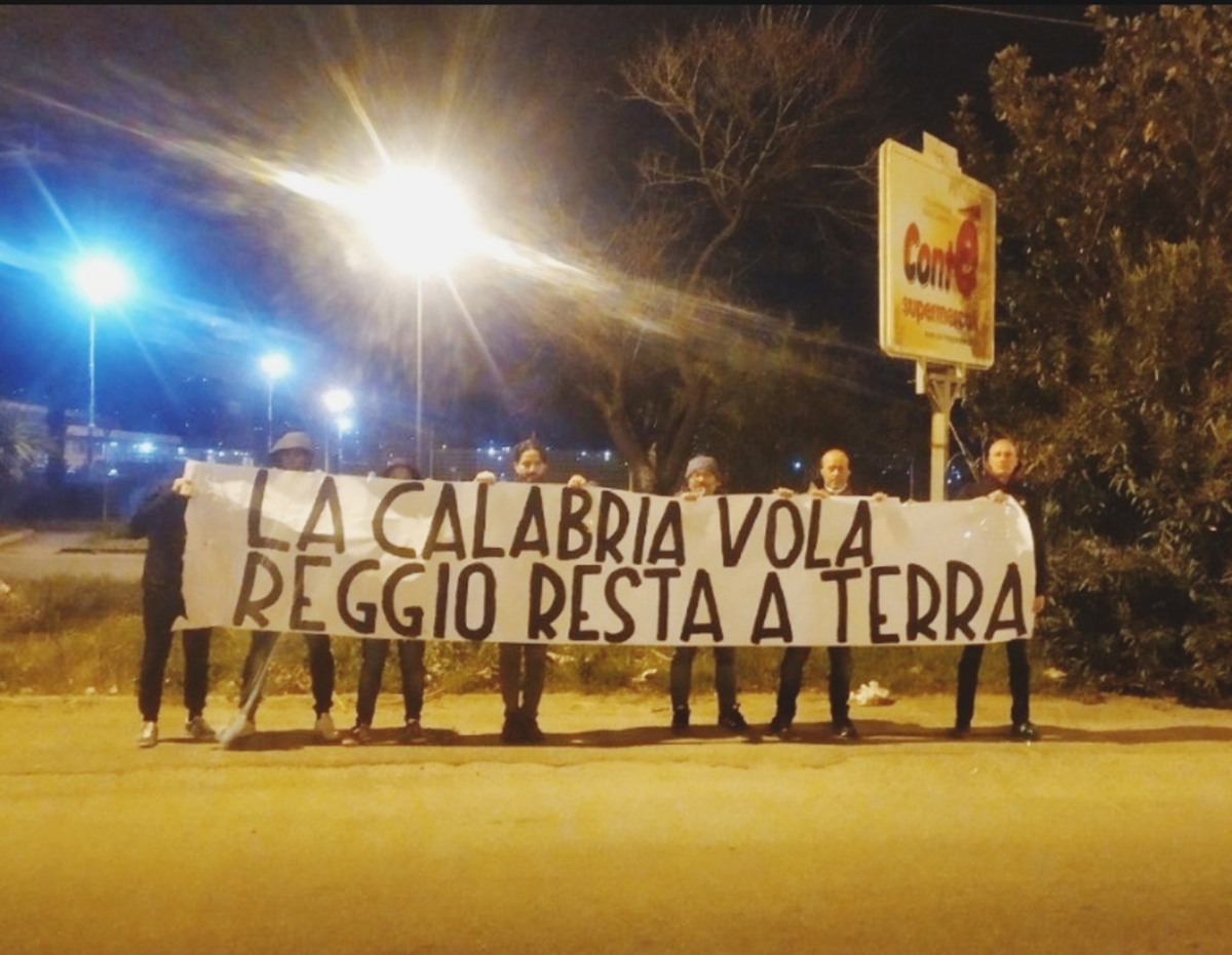Aeroporto, Tradizione e partecipazione: «La Calabria vola, Reggio resta a terra»