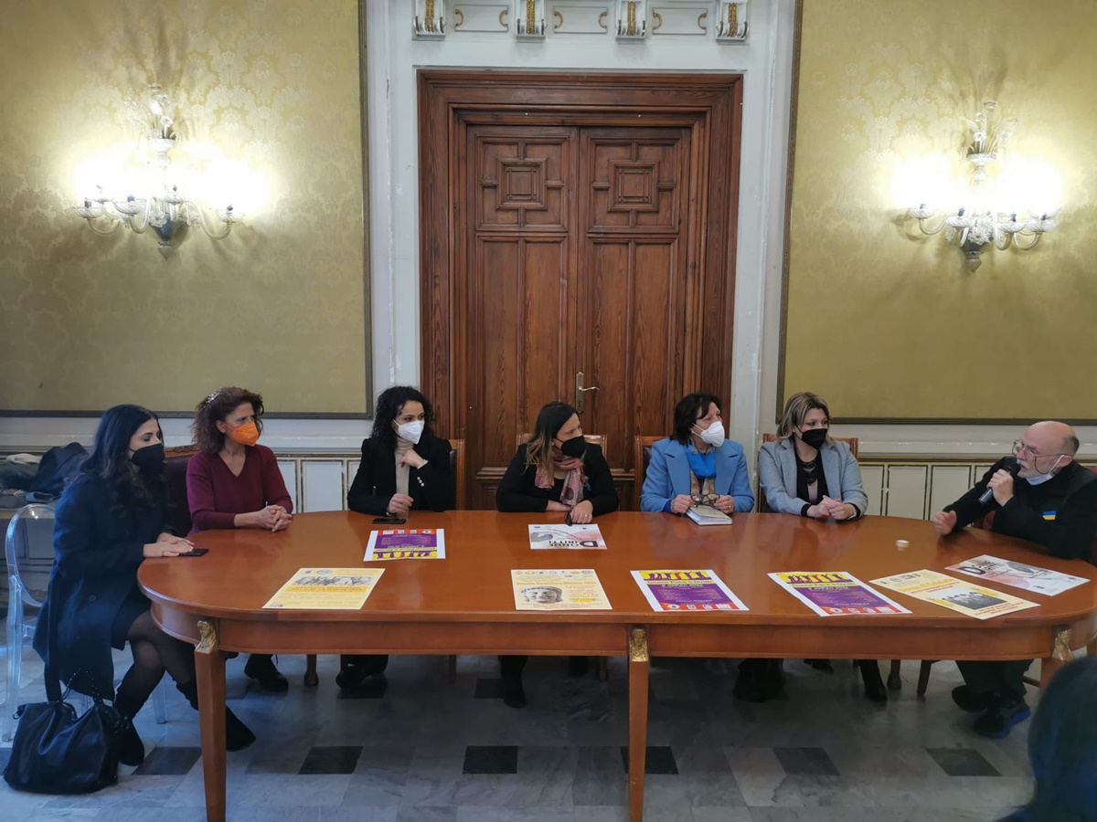 Reggio, al Castello Aragonese la manifestazione “Donne e Diritti – oltre l’indignazione”