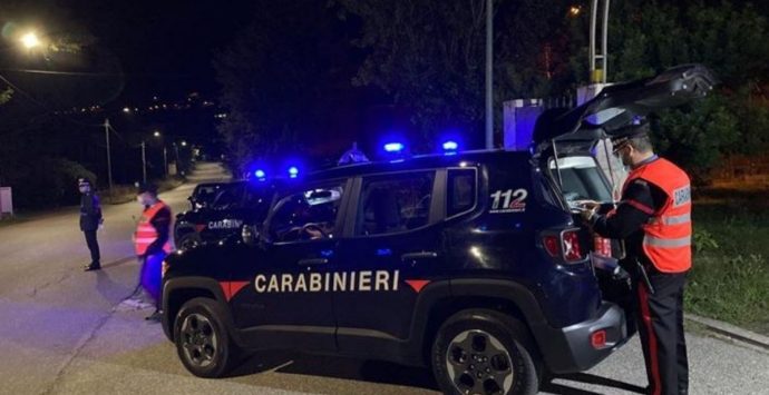 Montebello, incendiata un’auto: indagano i carabinieri