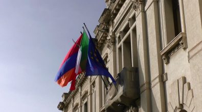 Reggio, in memoria del genocidio negato sventola la bandiera Armena