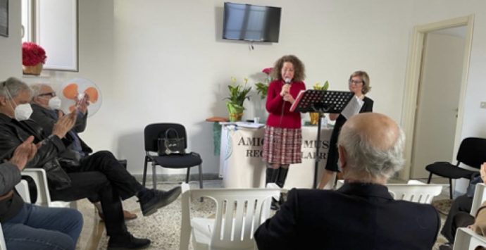 Reggio, applausi per il recital in vernacolo di Giovanna Oro