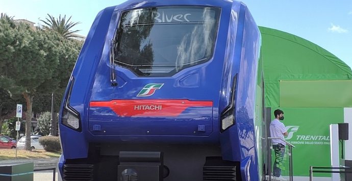 Turismo, Orsomarso: «in Calabria treni ibridi “Blues” di ultima generazione»
