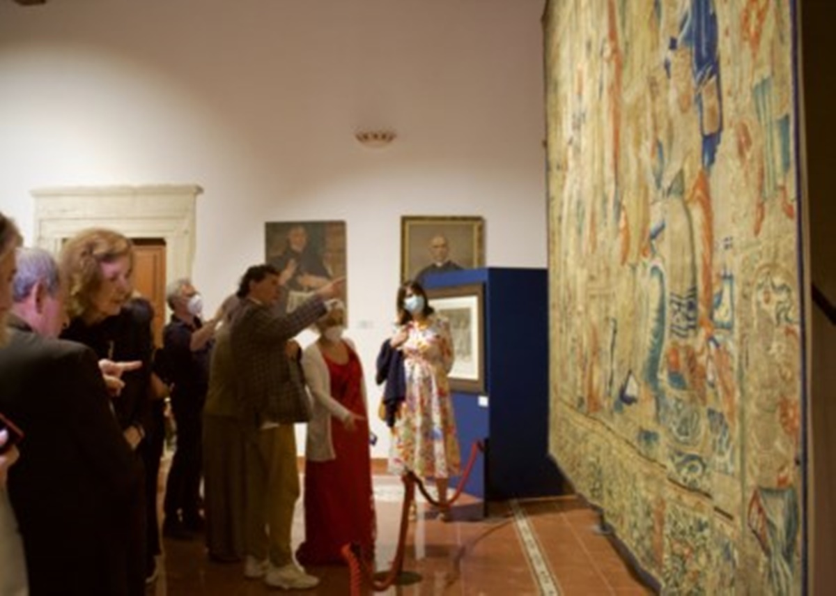 In mostra a Gerace l’arazzo “Anania et Saphira” tratto dai cartoni di Raffaello per la Cappella Sistina