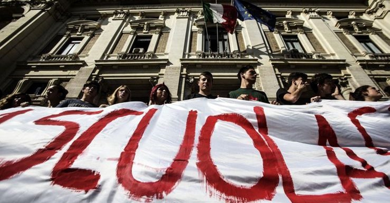 Scuola, i sindacati verso la mobilitazione: «Sciopero se non cambia il decreto legge»