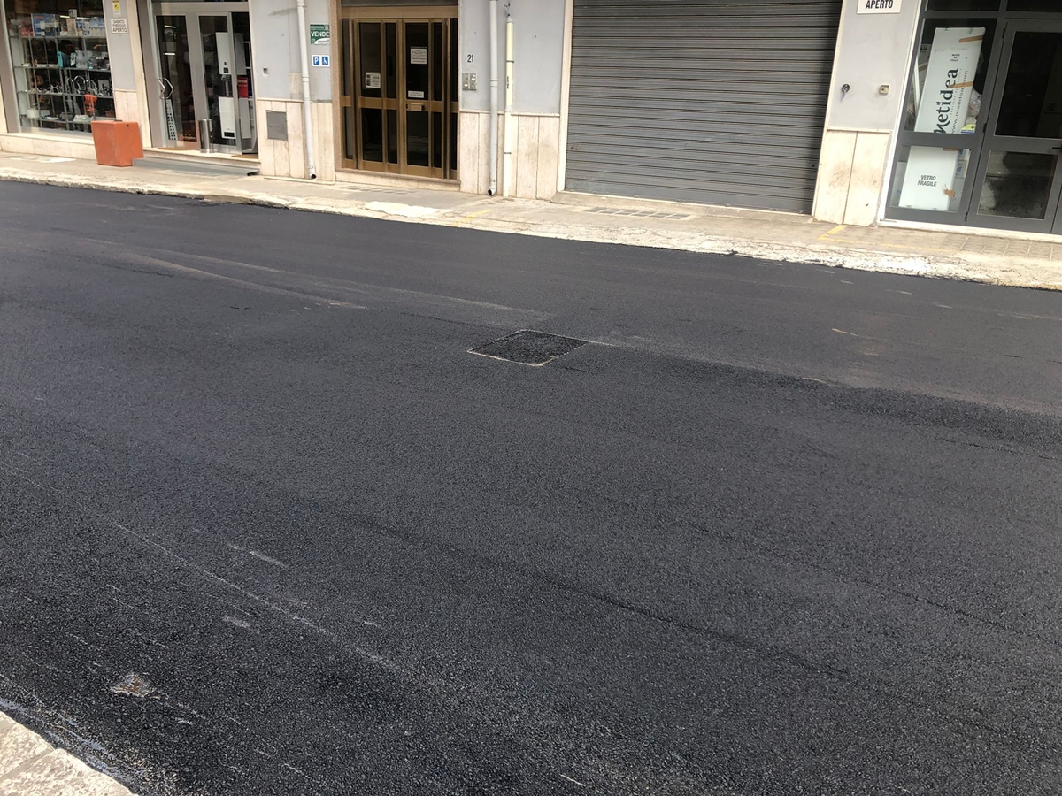 Reggio, ultimati i lavori per il rifacimento del manto stradale via Cantaffio
