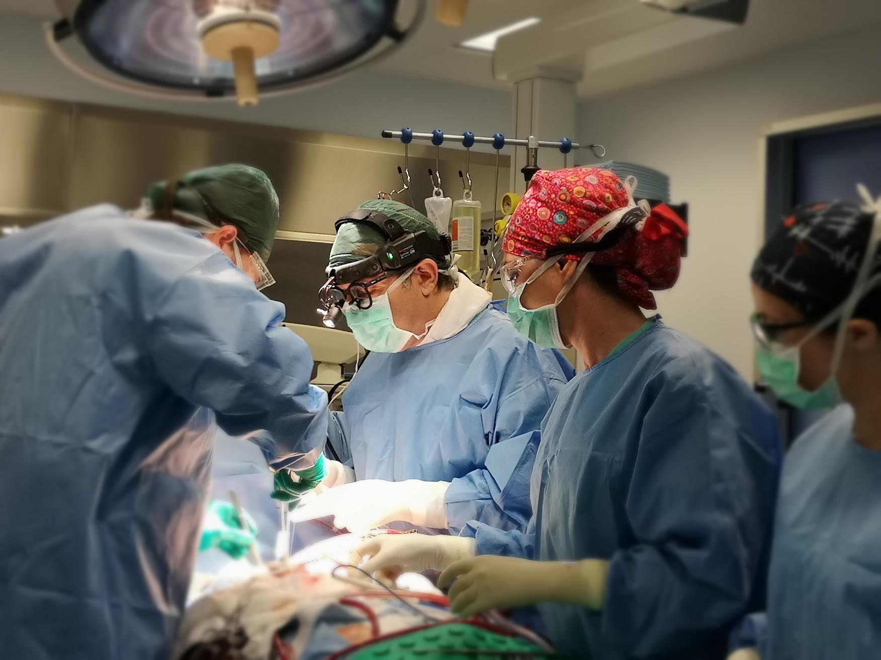 Reggio, al Gom un delicato intervento chirurgico salva la vita ad un 40enne colpito da infarto