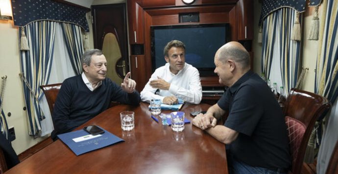 Ucraina: Draghi, Macron e Scholz a Kiev da Zelensky