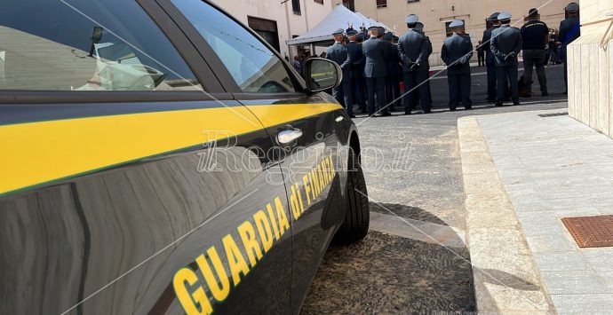 ‘Ndrangheta a Reggio, traffico internazionale di droga: 41 misure cautelari