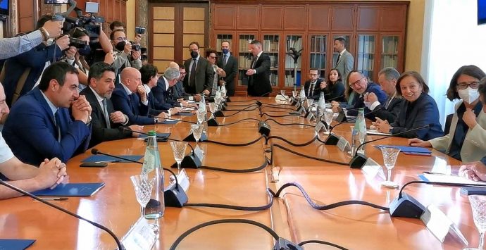 Comitato ordine e sicurezza a Reggio, Fuda: «Territorio pronto alle nuove sfide»