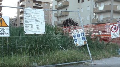Reggio, la preoccupazione dei cittadini: «Amianto nel cantiere Orti urbani»