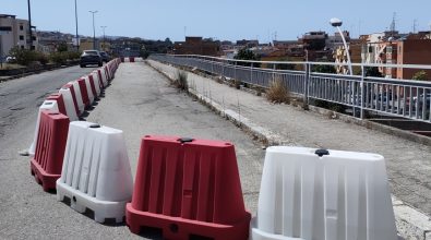 Ponte di Sant’Anna a Reggio, da un anno il restringimento di carreggiata: quando gli interventi?