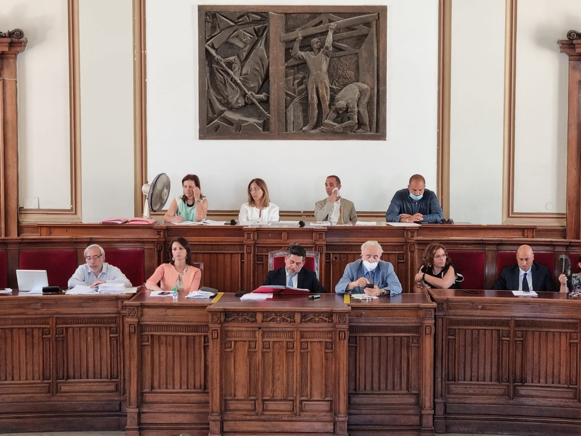 Consiglio comunale a Reggio, Versace: «Burocrazia tenga il passo della politica»