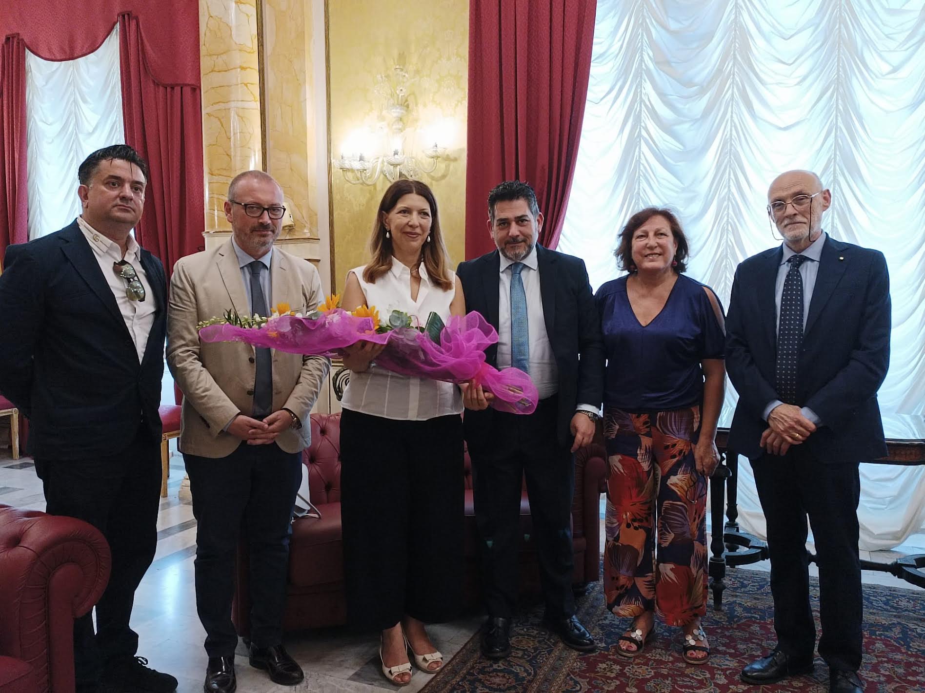 Reggio, l’ambasciatrice della Repubblica armena ricevuta a Palazzo San Giorgio