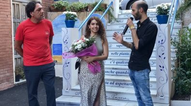La pop star Alessia Cara in vacanza a Brancaleone: città in festa