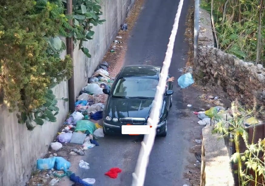 Reggio, ex rappresentante dei Comitati spontanei pizzicato a scaricare rifiuti in strada