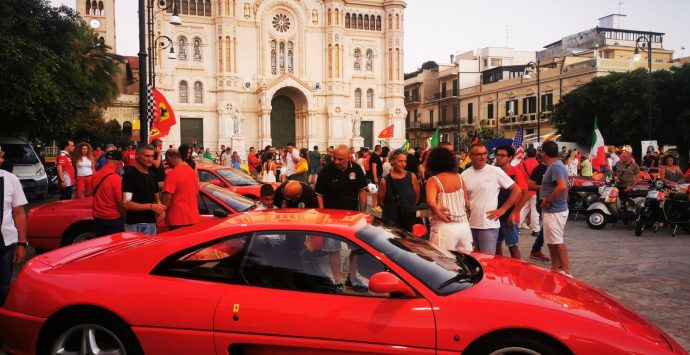 Reggio, al raduno di auto e moto centinaia i partecipanti da tutto il sud Italia