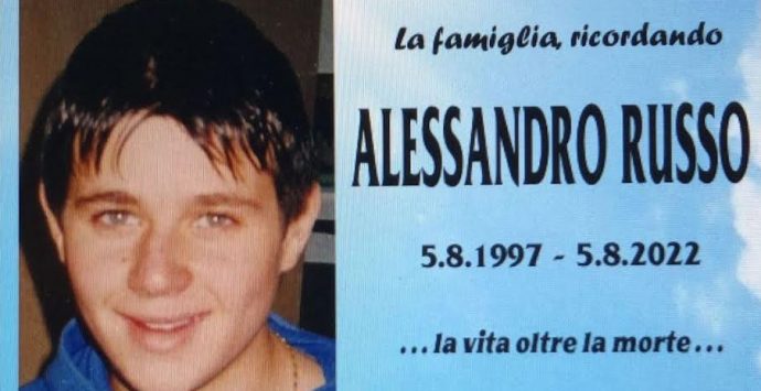 Morì 25 anni fa in un incidente, Villa San Giovanni non dimentica Alessandro Russo