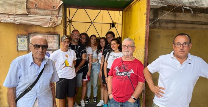 Reggio, bloccato il trasferimento dei migranti al Palloncino: Società sportive in subbuglio
