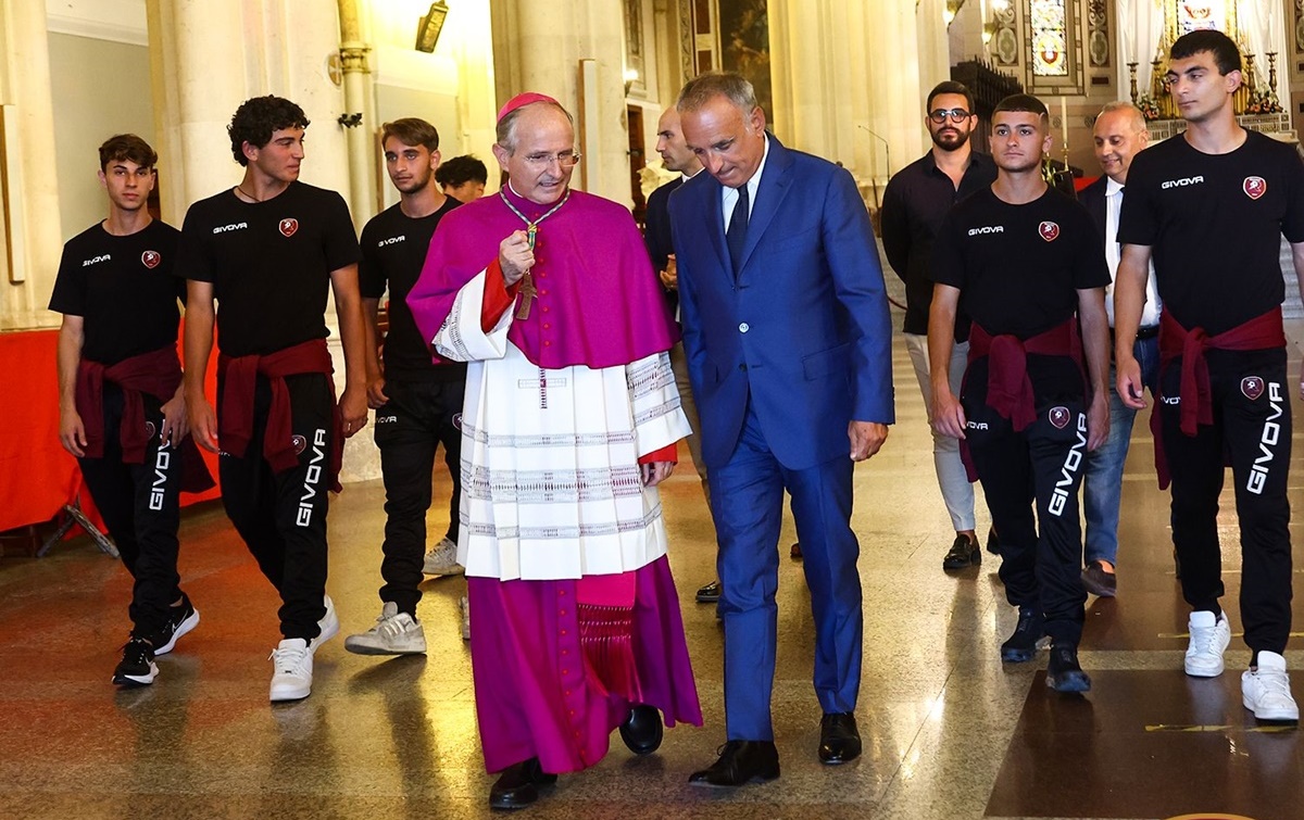 Festa della Madonna a Reggio, al Duomo una delegazione della Reggina