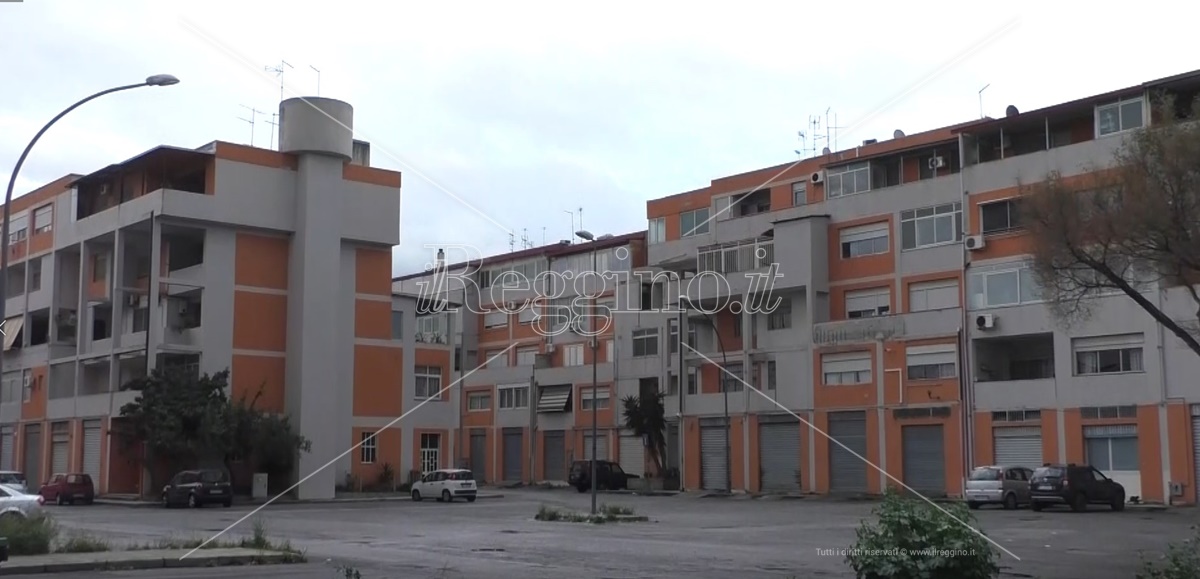 Reggio, occupavano abusivamente alloggi al rione Marconi: 6 denunciati
