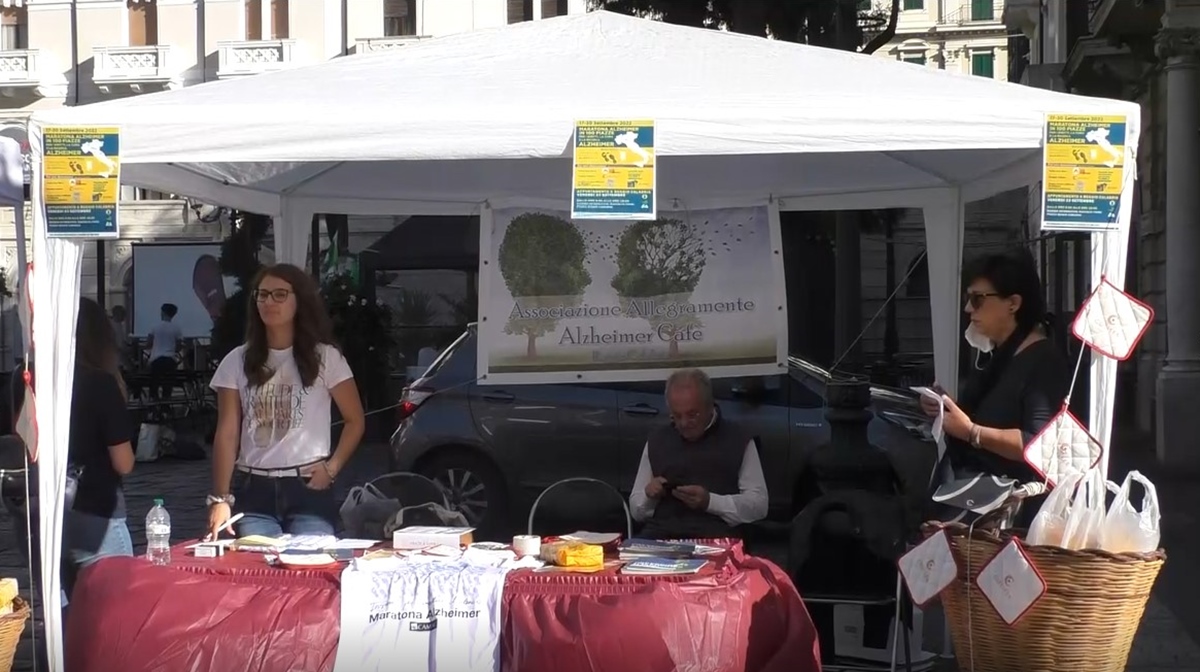 Reggio, gazebo in piazza per la maratona Alzheimer – VIDEO