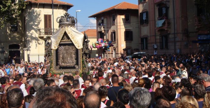 Festa della Madonna a Reggio, primo rito della consegna per Monsignor Morrone – VIDEO