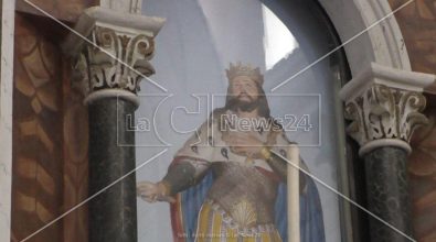 San Ferdinando, la statua del patrono si rompe: dai fedeli una raccolta fondi per ripararla