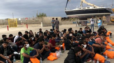 Sbarco a Roccella Jonica, soccorsi in mare 63 migranti