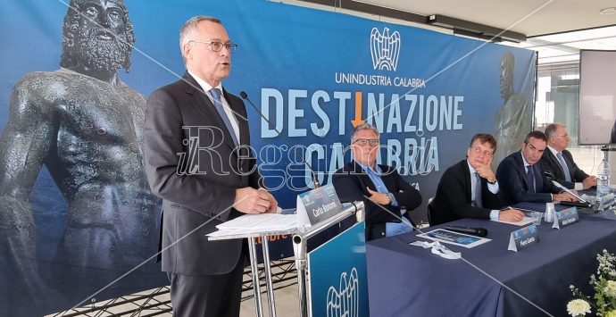 Assemblea di Confindustria a Reggio, Bonomi: «Sull’energia l’Italia non ce la può fare da sola» – VIDEO