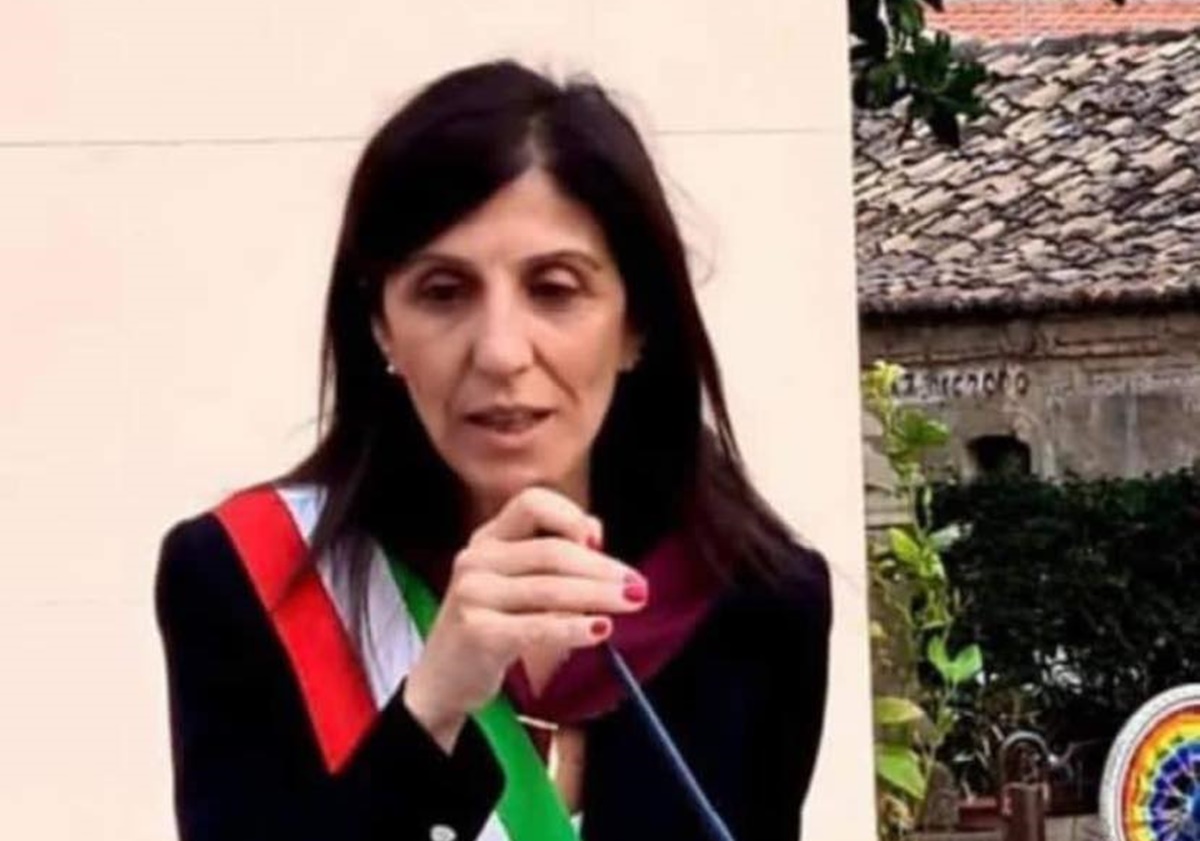 Montebello Jonico, il sindaco azzera la Giunta: «Aprirò un confronto ampio e chiarificatore»