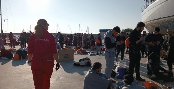 Migranti, due sbarchi in poche ore a Roccella Jonica