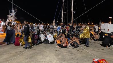 Locride, notte di sbarchi a Roccella Jonica: soccorsi 230 migranti