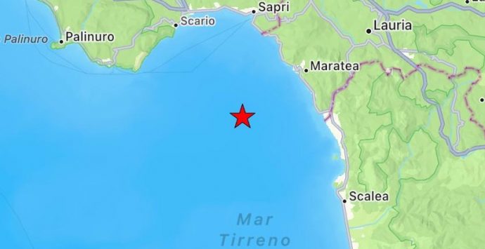 Trema la terra in Calabria, forte scossa di terremoto nel Tirreno