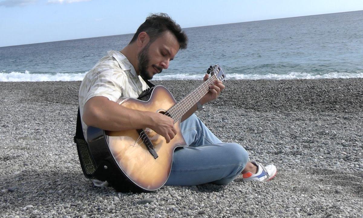 Musica, pubblicato il nuovo singolo di Armando Quattrone: «Voglio restare in Calabria»