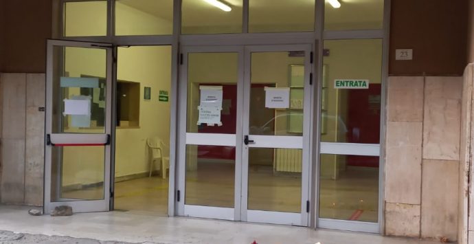 «L’ospedale di Scilla è morto»: i cittadini diffidano l’Asp per la chiusura del primo soccorso